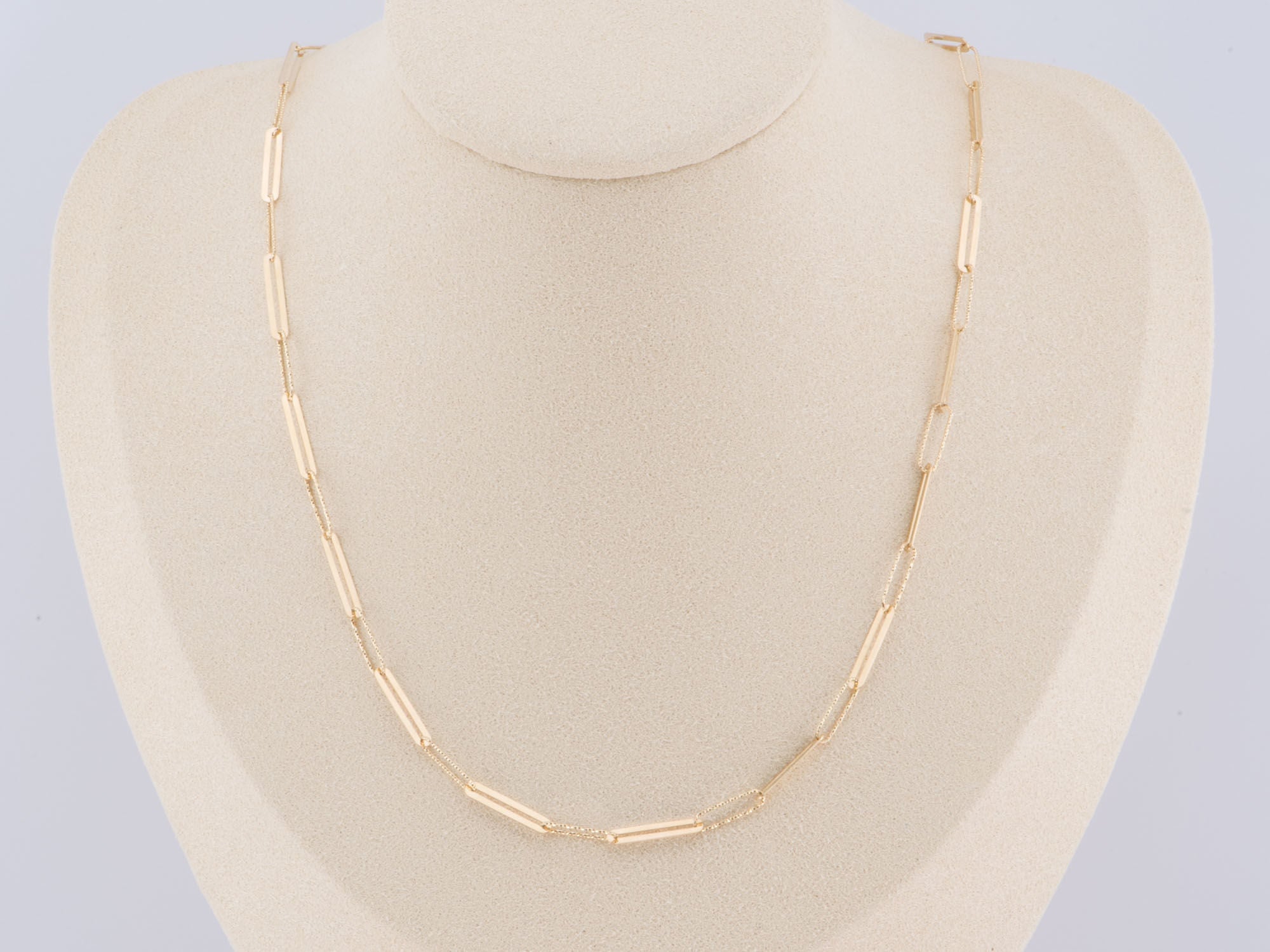 Buy 14K Solid Rose Gold Herringbone Chain Necklace, 16 18 20, 2.70mm Thick,  Real Gold Herringbone, Rose Gold Necklace, Flat Gold Chain, Women Online in  India - Etsy