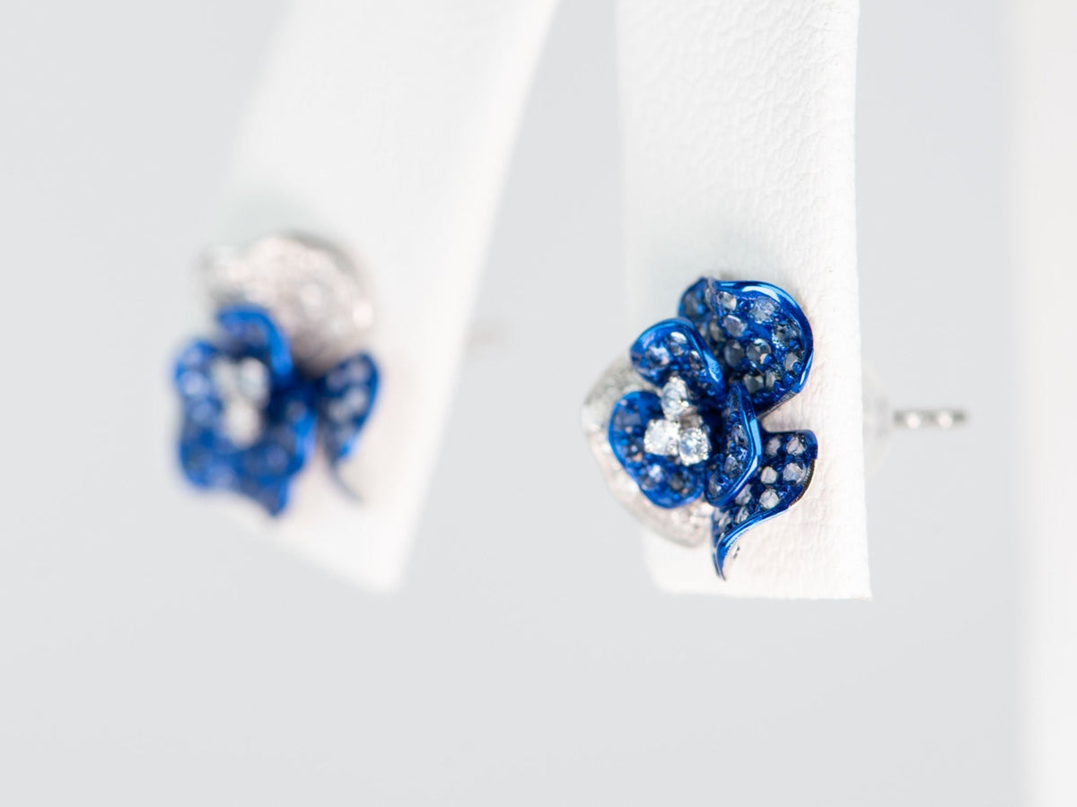 18K Gold Floral Earrings Diamond Pave Light Weight R3211 Aurora Designer