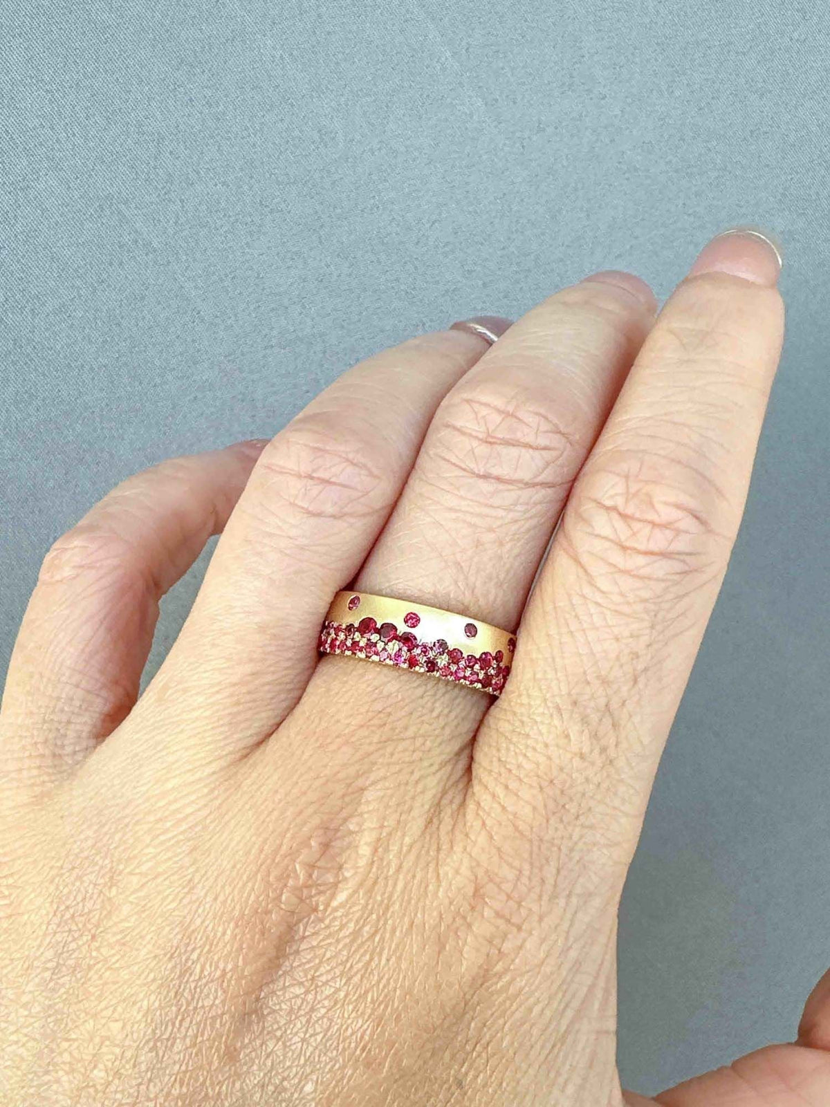 6mm Wide Bright Red Spinel Sprinkle Wedding Band 14K Gold R5083 Aurora Designer