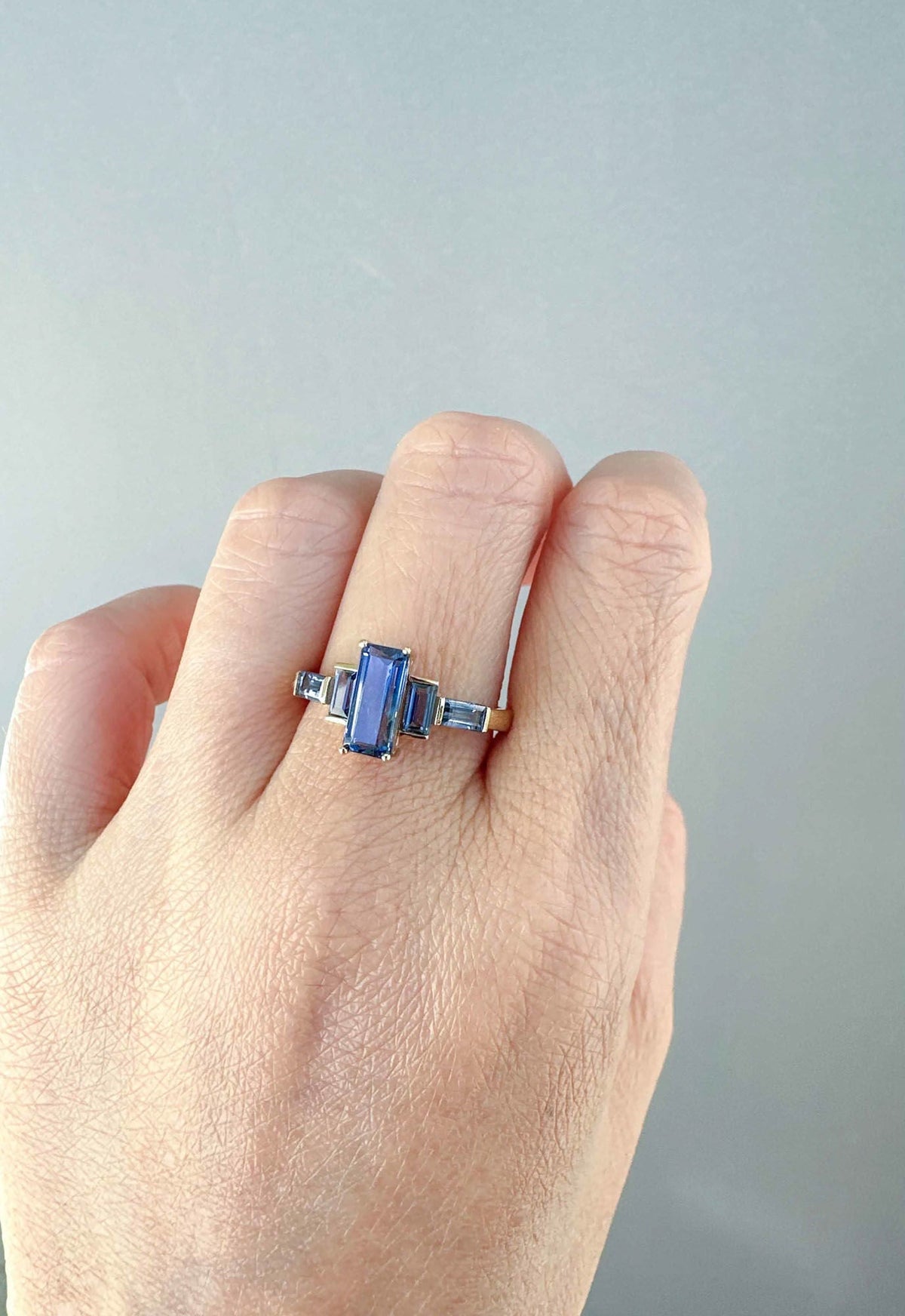 2.3ctw Blue Purple Bi-Color Sapphire Engagement Ring 14K Gold R6662 Aurora Designer