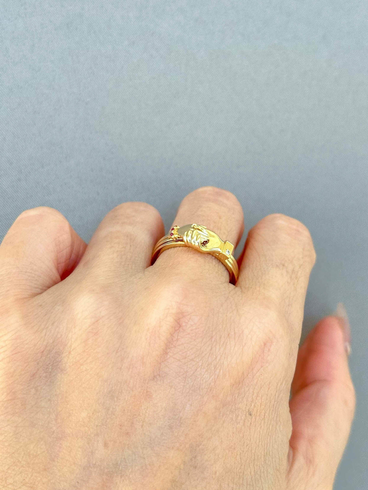 Fede Gimmel Ring 14K Gold with Diamond and Ruby Hands Clasped with Hidden Heart M6008 Aurora Designer