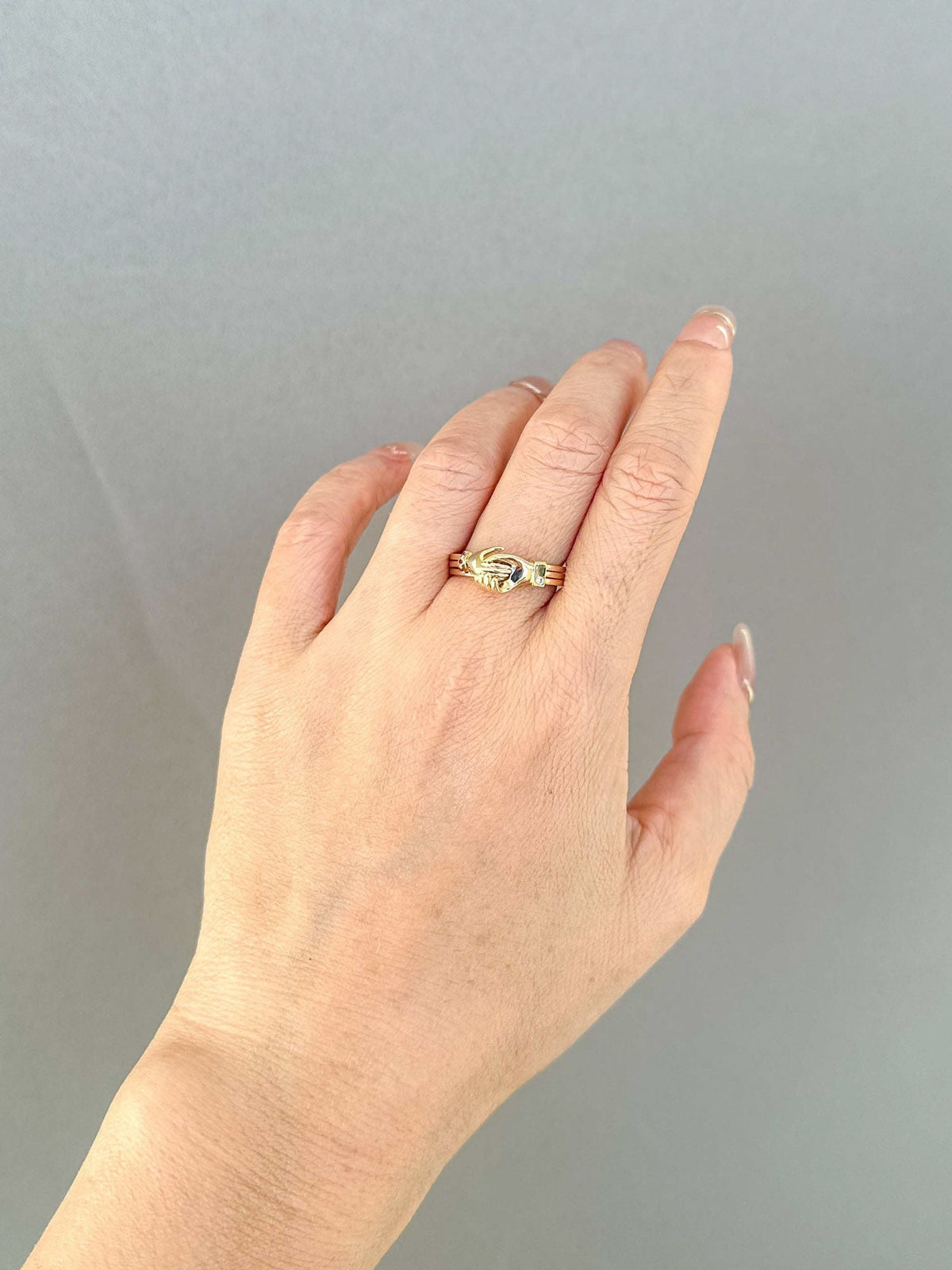 Fede Gimmel Ring 14K Gold with Diamond and Ruby Hands Clasped with Hidden Heart M6008 Aurora Designer