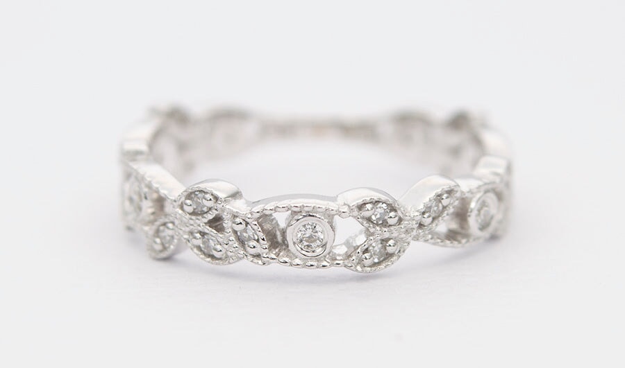 Vintage Diamond Ring with Milgrain Details 18K White Gold AD1296 Aurora Designer