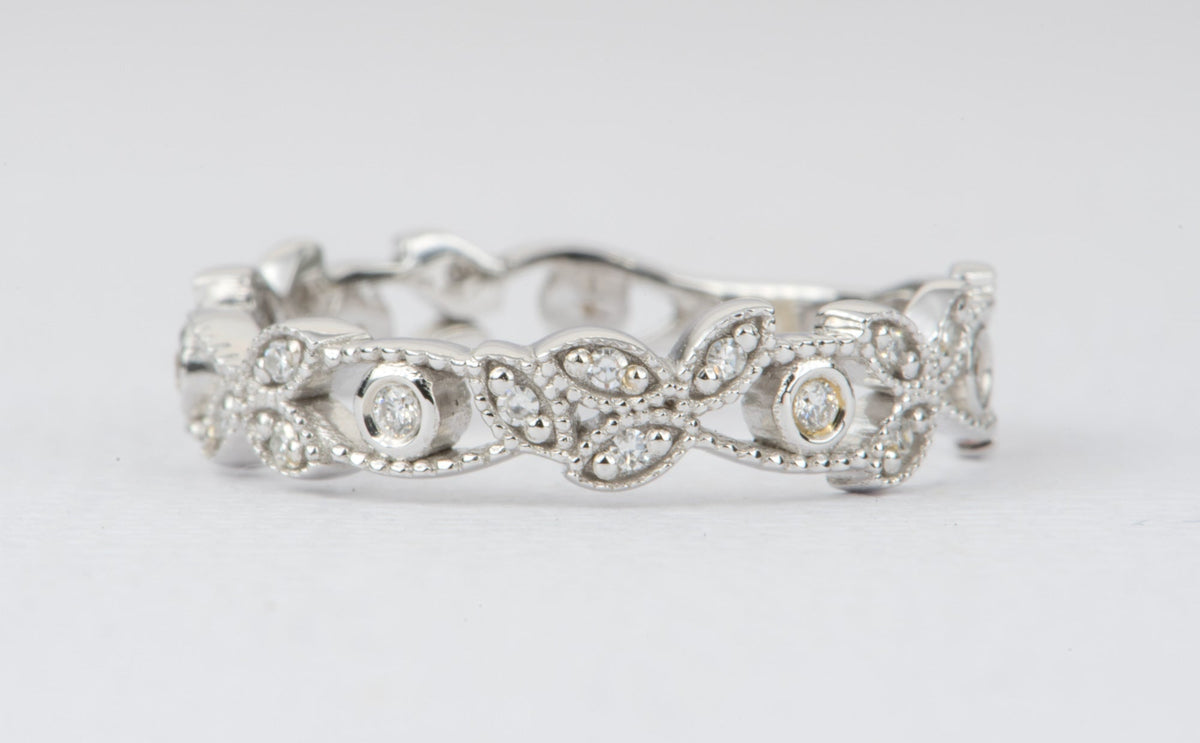 Vintage Diamond Ring with Milgrain Details 18K White Gold AD1296 Aurora Designer