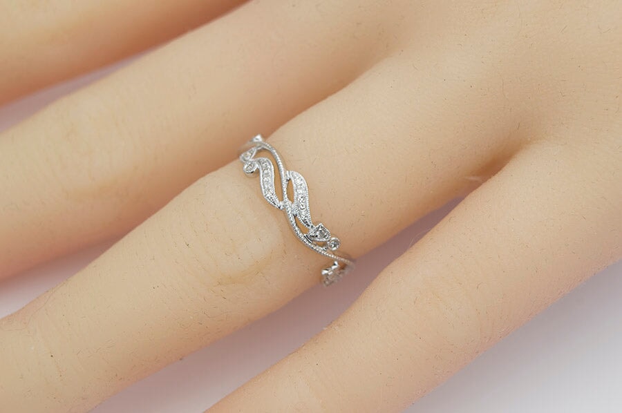 Diamond Milgrain Scroll-Like Vine Ring 18K White Gold Full Eternity AD1297 Aurora Designer