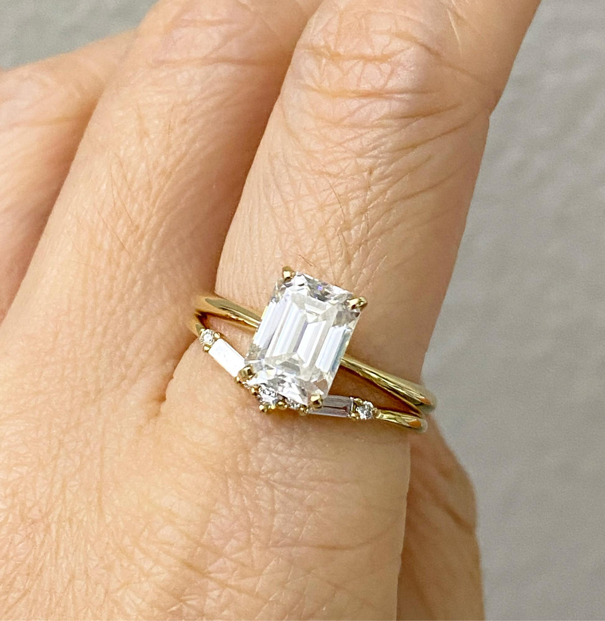 Baguette Round Diamond 14K Gold Crown Wedding Band AD1852 Aurora Designer