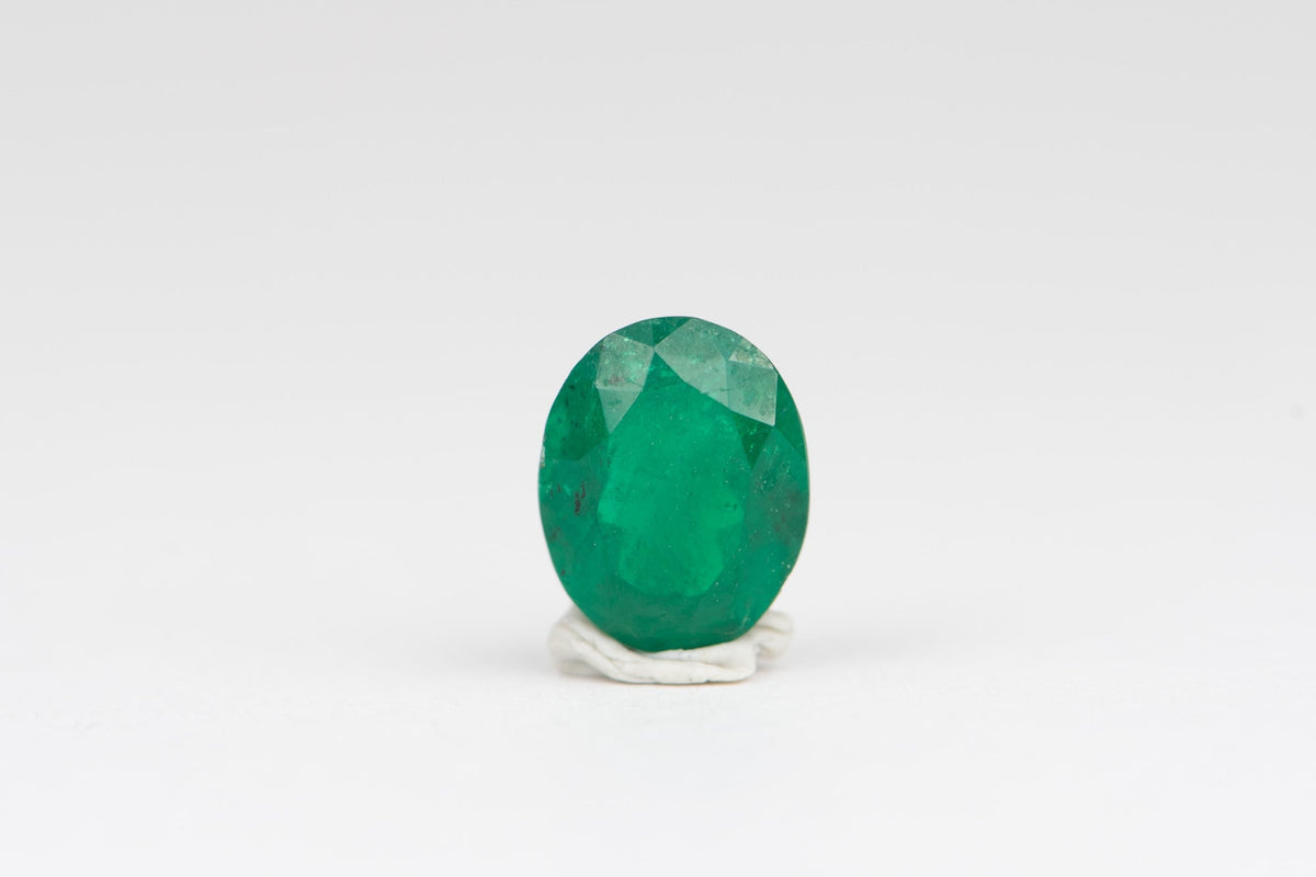 1.07ct Oval Shape Emerald, 7.6x6.0x3.9 EM07 Aurora Designer