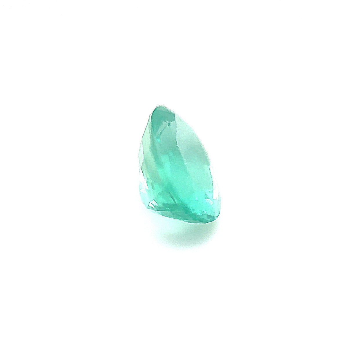 0.78ct Oval Shape Emerald, 7.0x5.1x3.5 EM13 Aurora Designer