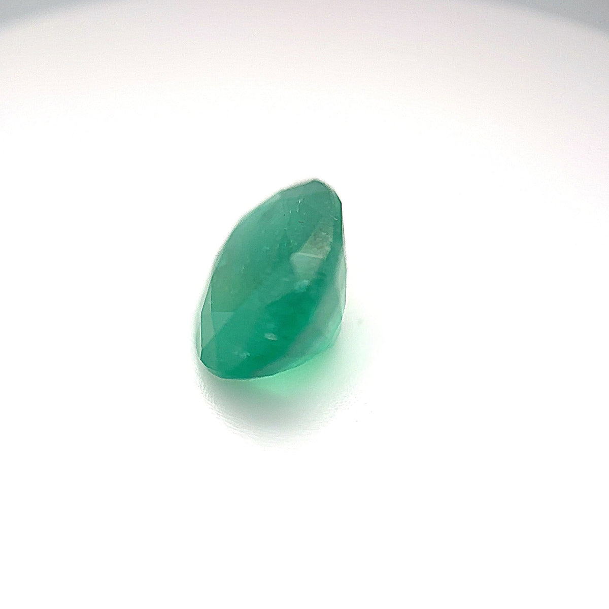 2.64ct Oval Shape Emerald, 10.4x8.5x5.6 EM16 Aurora Designer