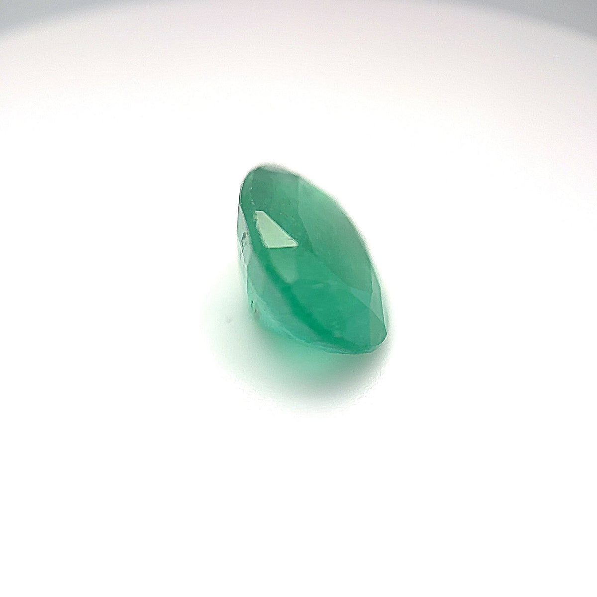 2.64ct Oval Shape Emerald, 10.4x8.5x5.6 EM16 Aurora Designer