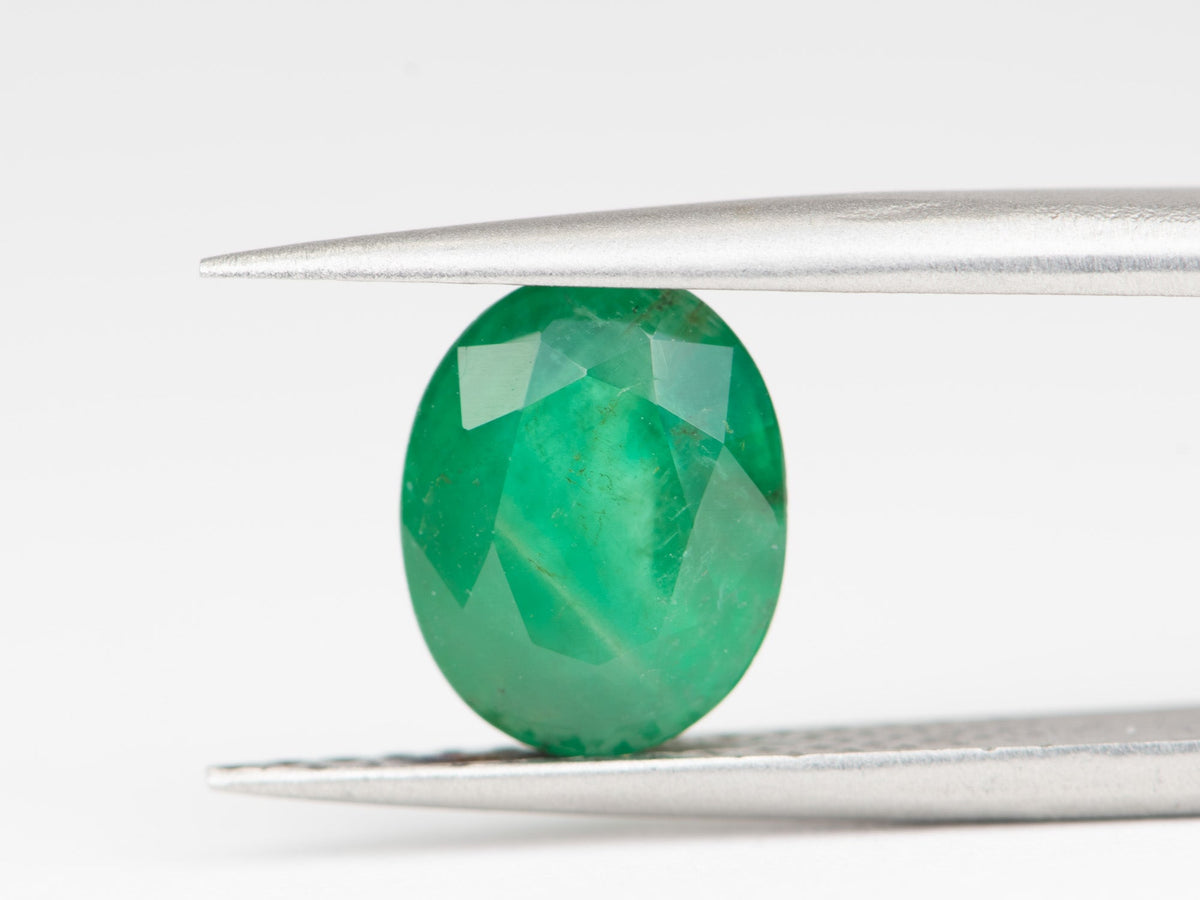 2.57ct Oval Shape Emerald, 10.0x8.0x5.1 EM17 Aurora Designer