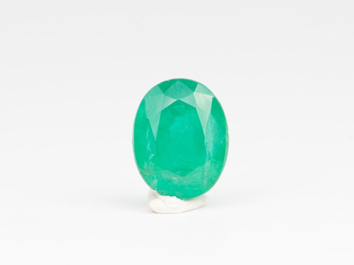 2.52ct Oval Shape Emerald, 10.0x7.9x5.3 EM18 Aurora Designer