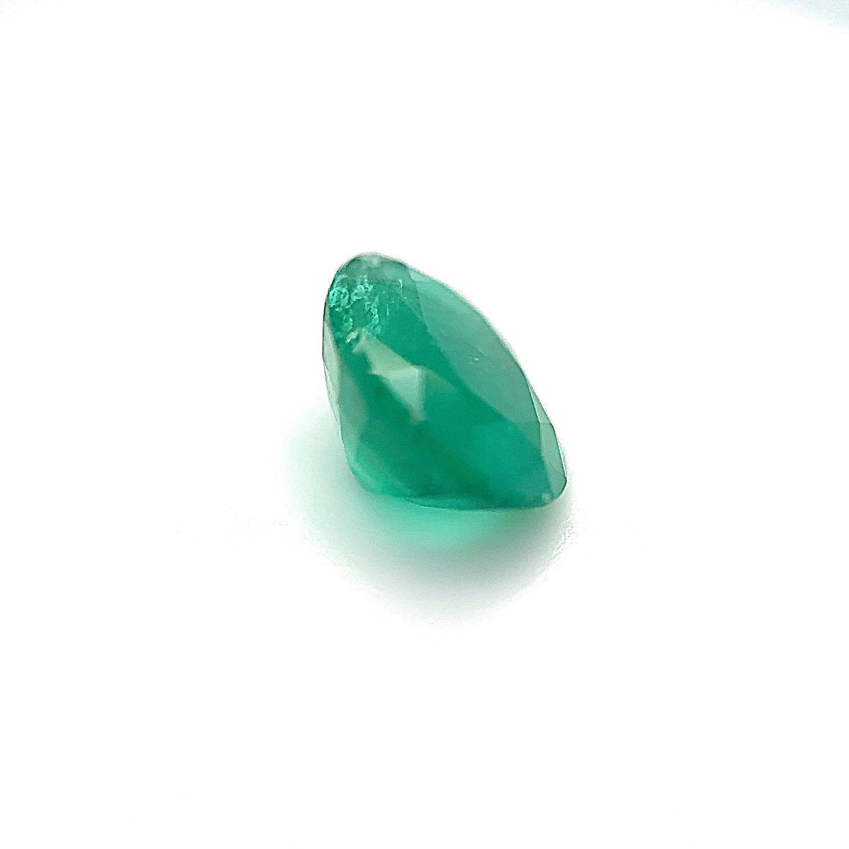 2.52ct Oval Shape Emerald, 10.0x7.9x5.3 EM18 Aurora Designer