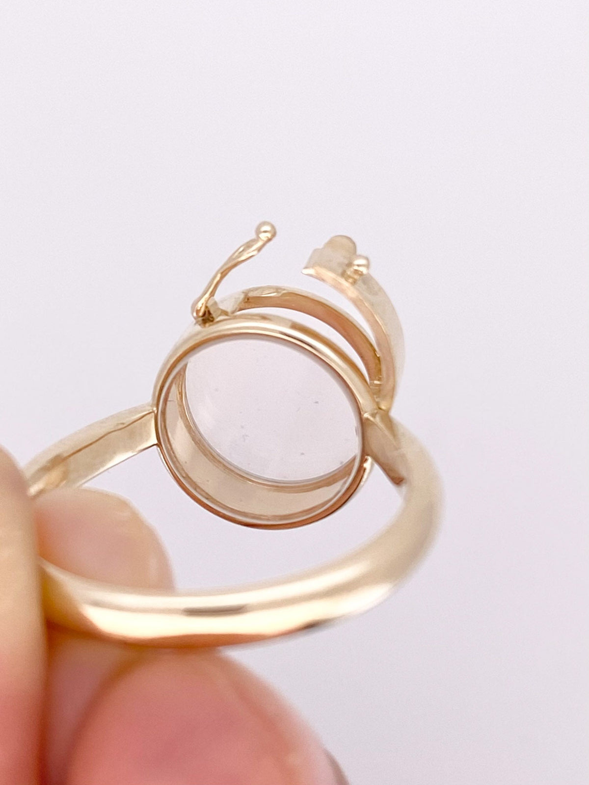 Solid 14K Gold Shaker Locket Ring M6009 Aurora Designer