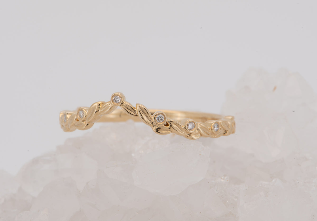 14K Gold Leaf Chevron Band with Natural Diamonds