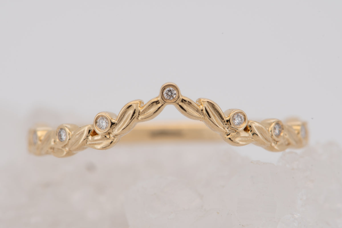 14K Gold Leaf Chevron Band with Natural Diamonds