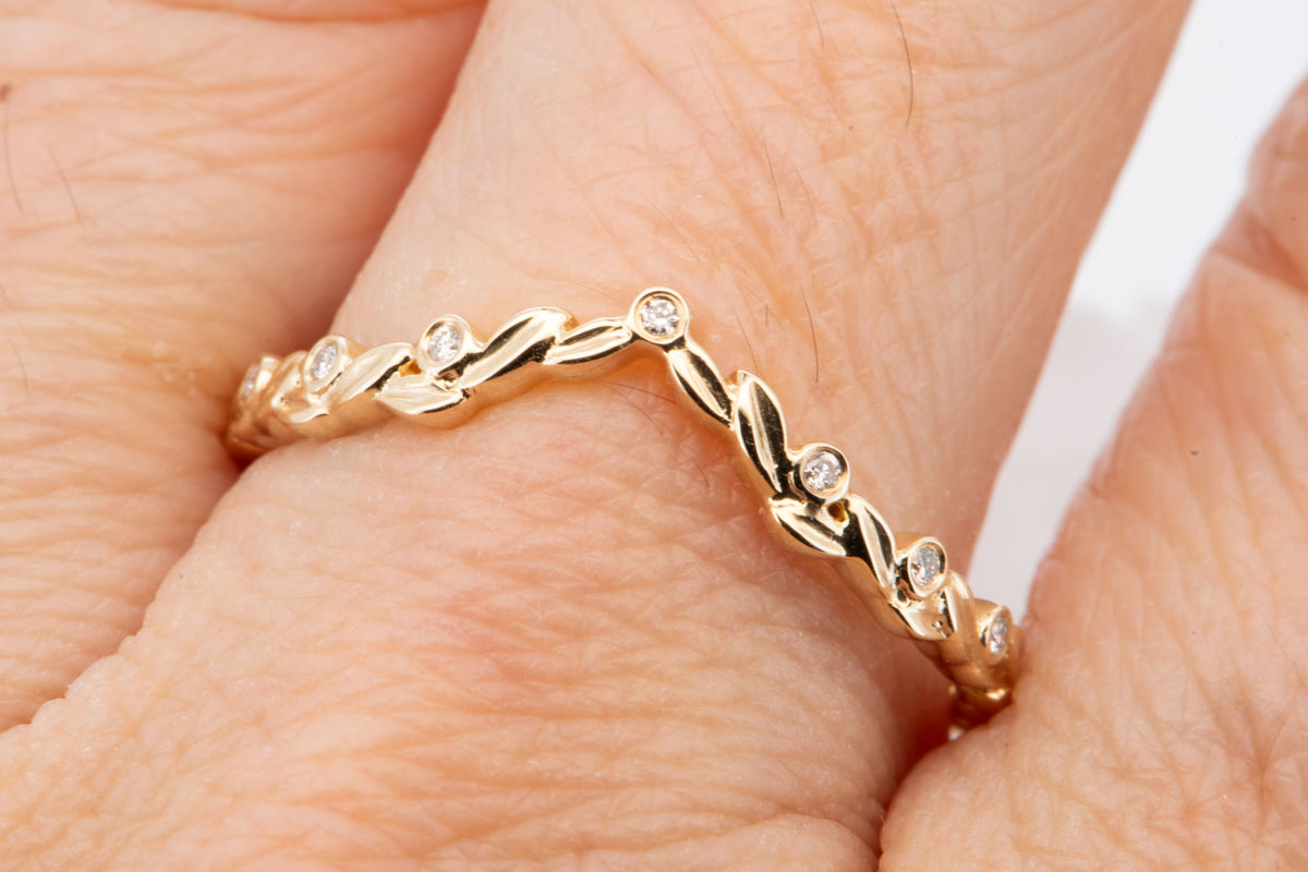 14K Gold Leaf Chevron Band with Natural Diamonds