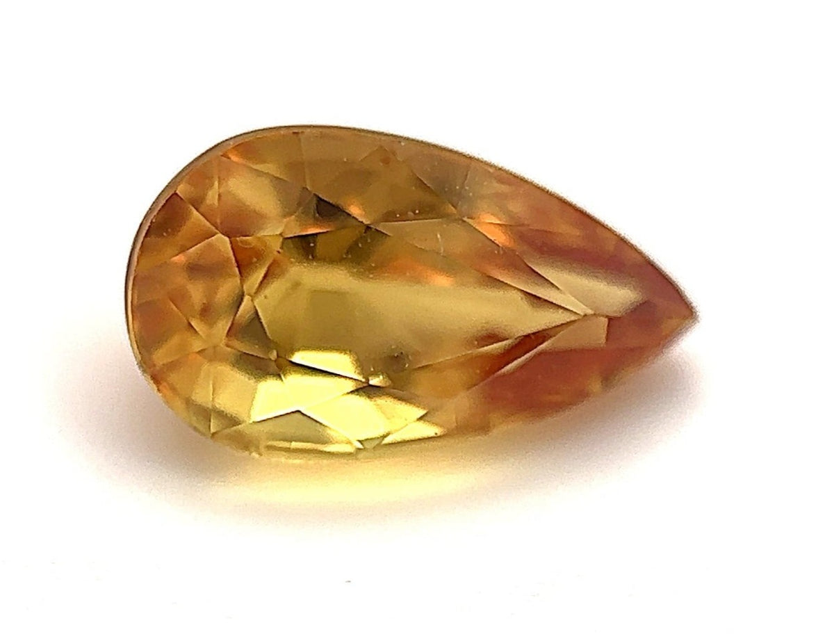 1.35ct Pear Shape Sapphire 8.2*4.7*4.2mm PS573 Aurora Designer