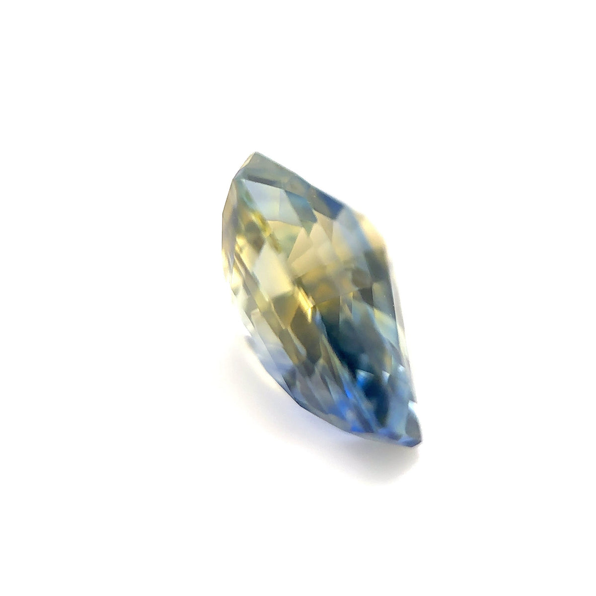 4.08ct Geometric Shape Sapphire 1.1*9.2*6.0mm PS635 Aurora Designer