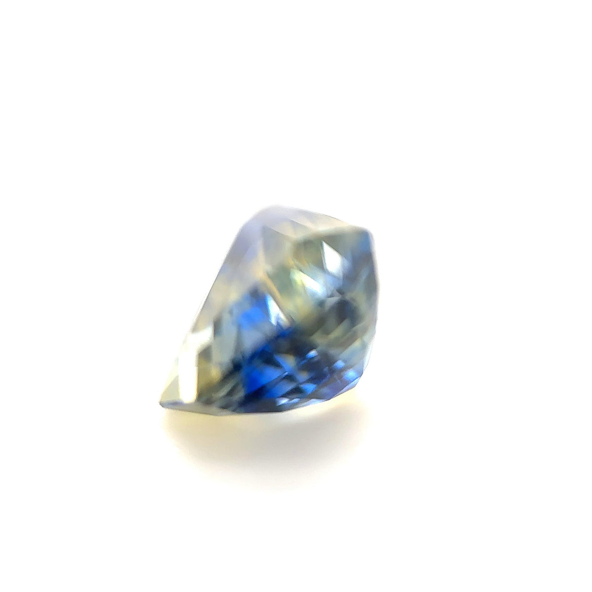 4.08ct Geometric Shape Sapphire 1.1*9.2*6.0mm PS635 Aurora Designer