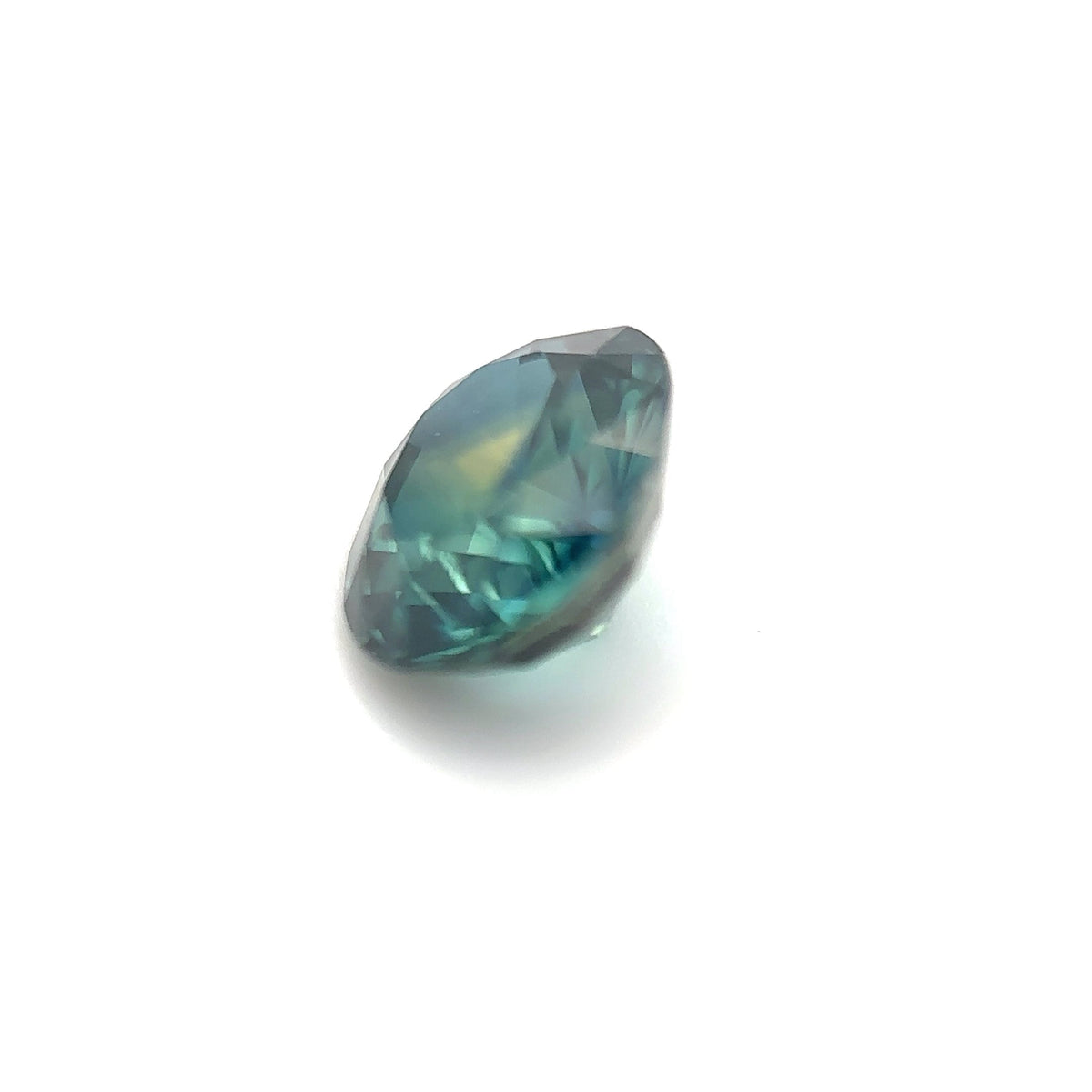 2.23ct Oval Shape Sapphire 8.2*7.1*4.5mm PS637 Aurora Designer