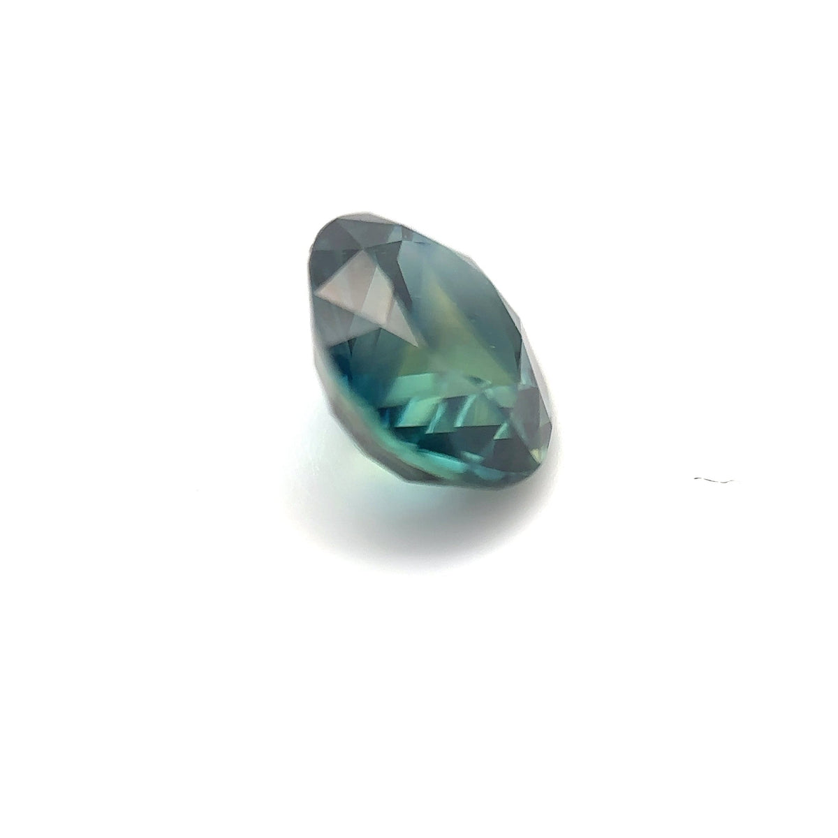 2.23ct Oval Shape Sapphire 8.2*7.1*4.5mm PS637 Aurora Designer