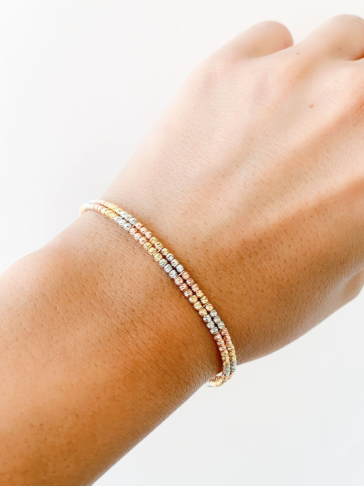 18K Gold Tri-Color Diamond Cut Bead Double Row Bangle 6.31g R2065 Aurora Designer