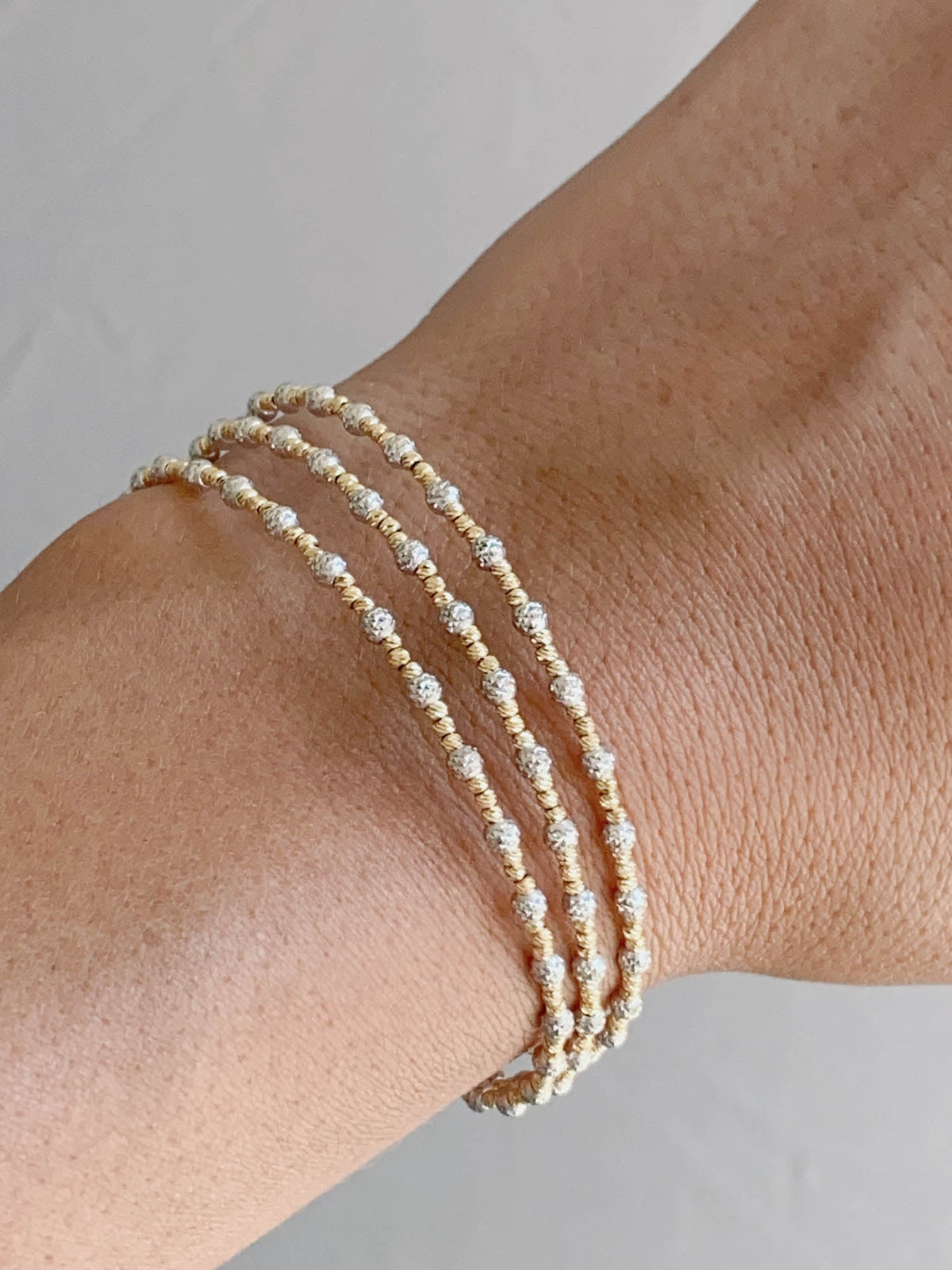 18K Gold Dual Tone White and Yellow Gold Flexi Bangle Bracelet 4.71g R2071 Aurora Designer