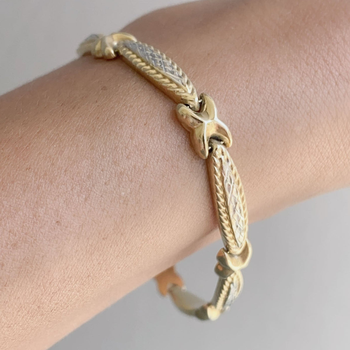 14K White and Yellow Gold Two-Tone Textured X-Bar Bracelet 7.5&quot; R2073 Aurora Designer