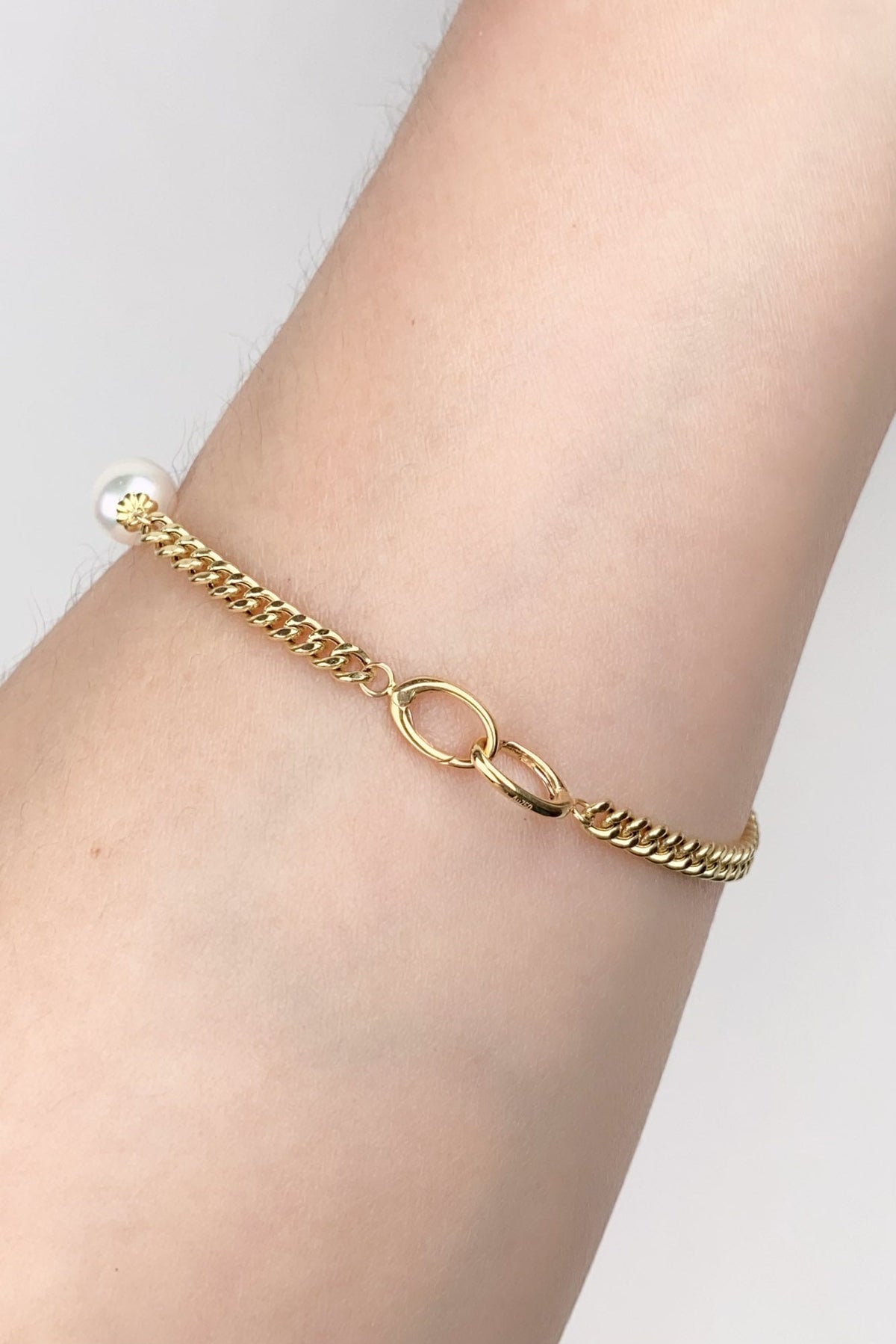 18K Gold 3.2mm Miami Cuban Chain Bracelet with Pearl Accent 7" R2092 Aurora Designer