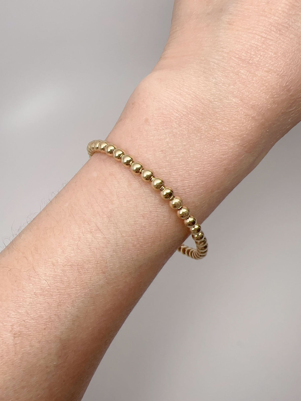 18K Gold 4mm Bead Stretchy Bracelet 7" 6.58g R2117 Aurora Designer