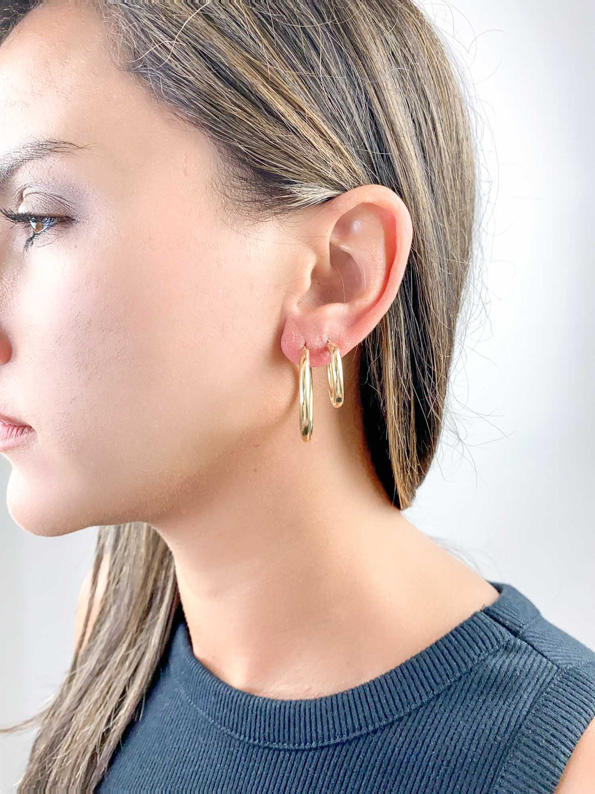 30mm Classic Gold Hoop Earrings 14K Gold R3165 Aurora Designer