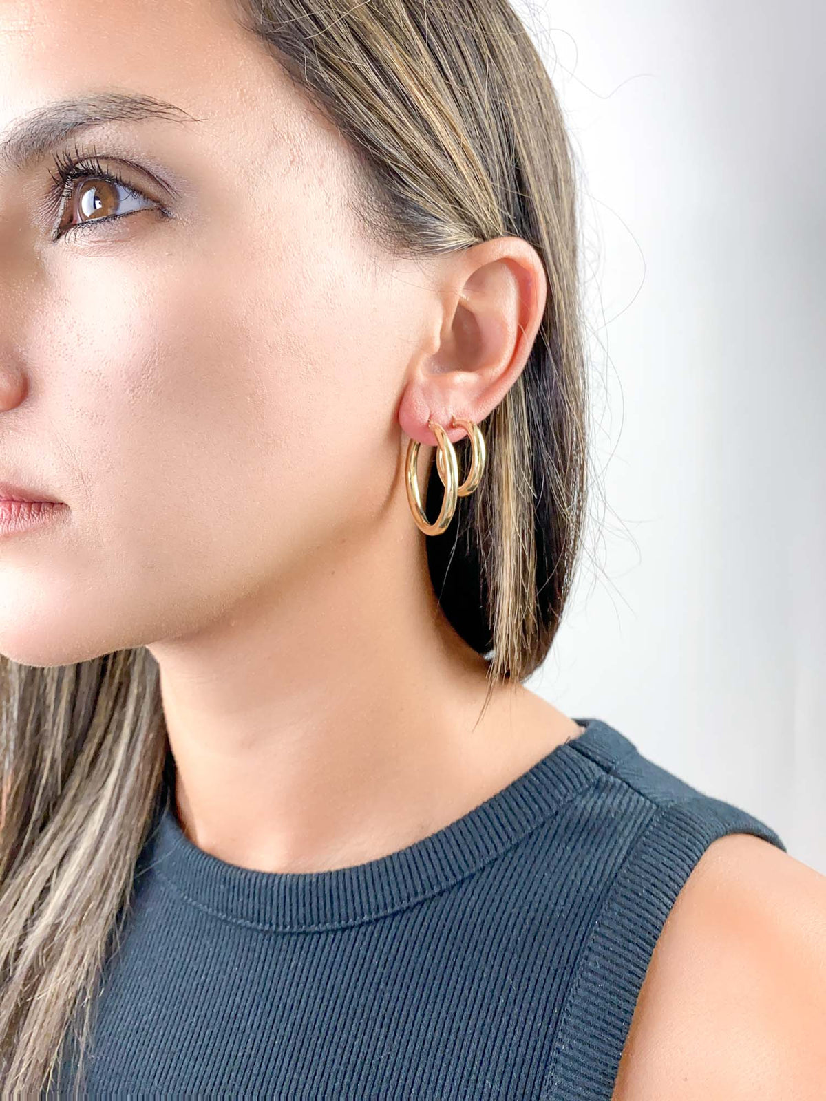 30mm Classic Gold Hoop Earrings 14K Gold R3165 Aurora Designer