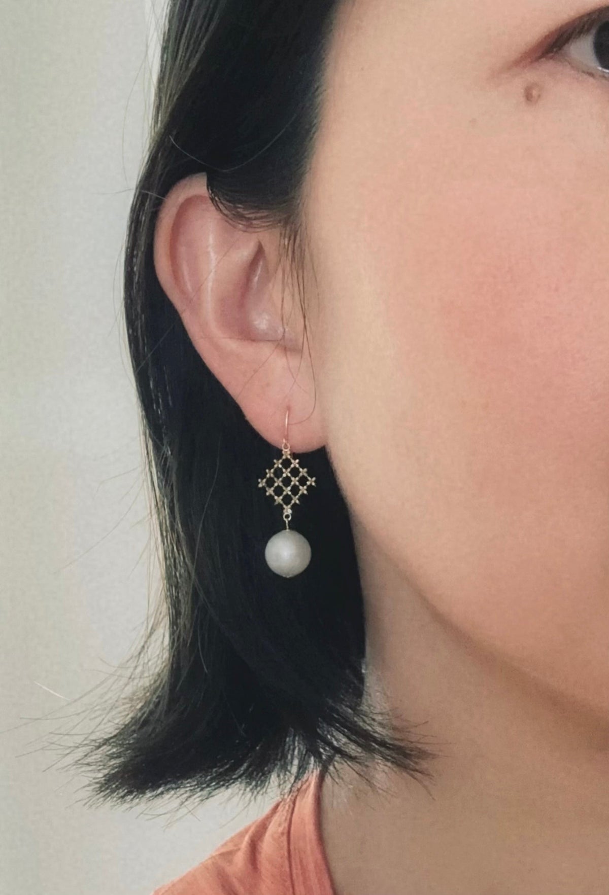 18K Gold Filigree Earrings with Open Fretwork and Dangling Freshwater Pearl R3224 Aurora Designer