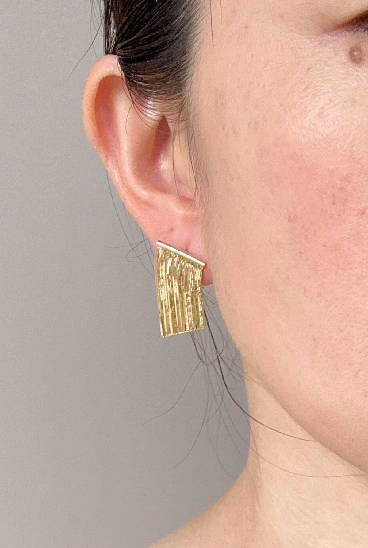 18K Gold Slinky Snake Chain Fringe Earrings R3241 Aurora Designer