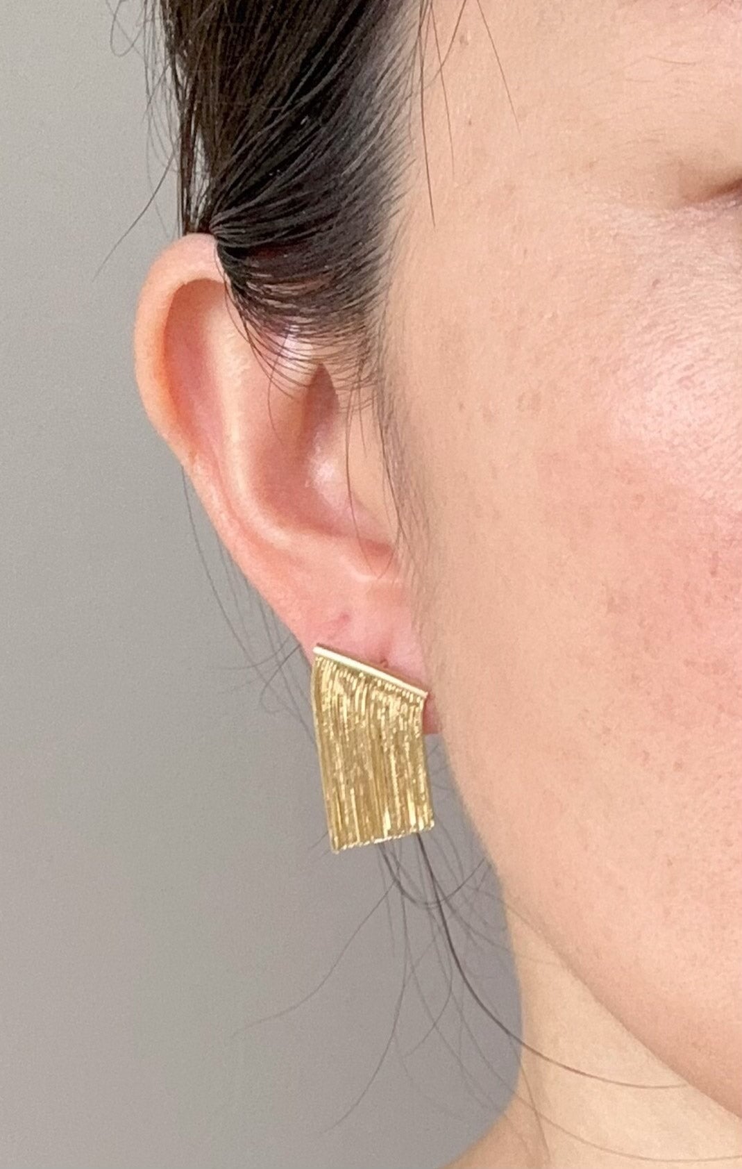18K Gold Slinky Snake Chain Fringe Earrings R3241 Aurora Designer