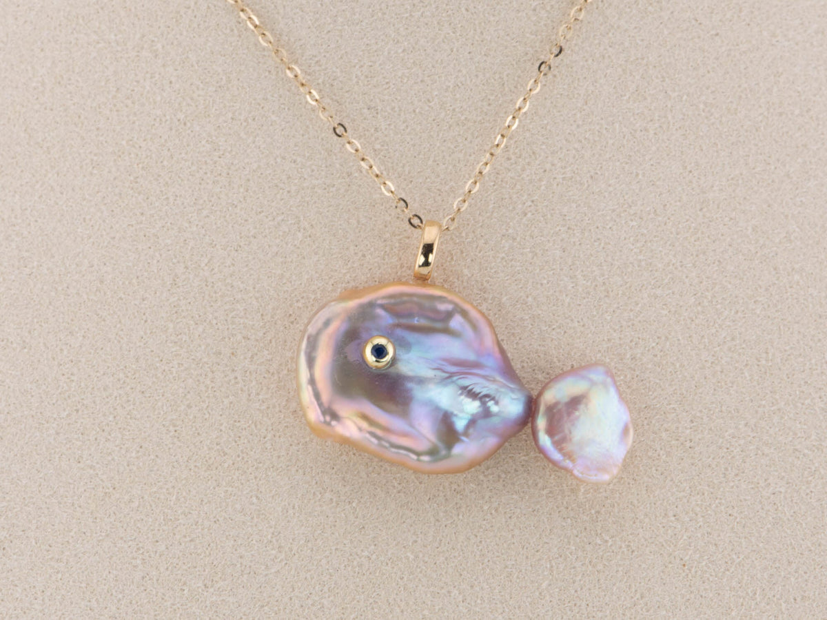 Natural Iridescent Pearl Fish Pendant Charm with 18K Gold Bail R4446 Aurora Designer