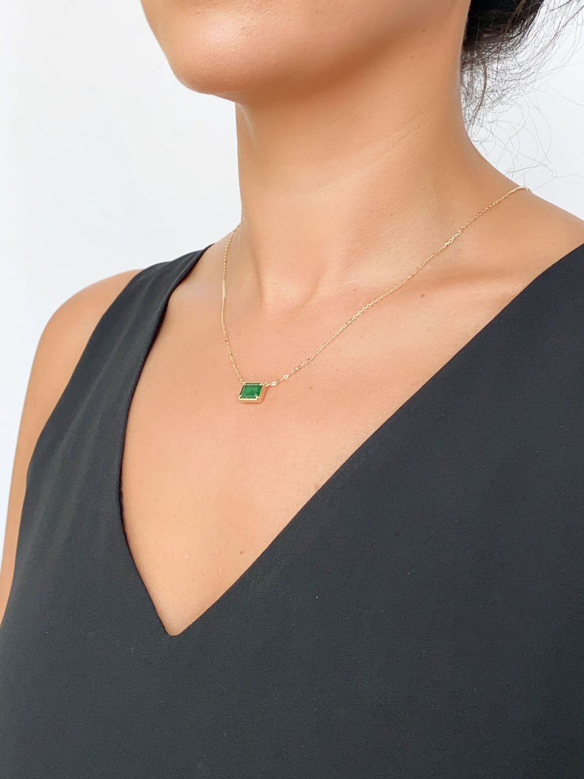 1.73ct Bright Green Zambian Emerald Necklace 14K Gold R4470 Aurora Designer
