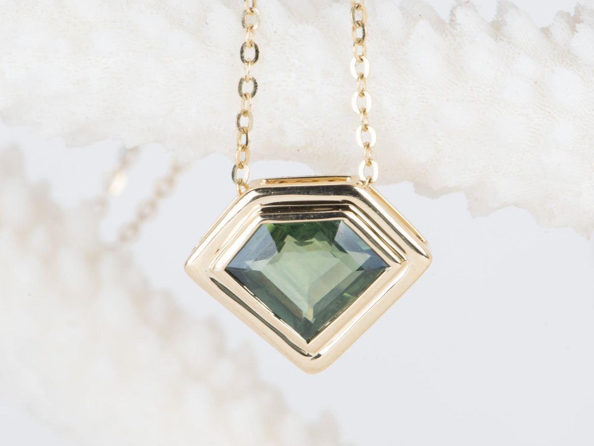 1.8ct Shield Shape Australian Sapphire Double Bezel Set Pendant Necklace 14K Gold R4473 Aurora Designer