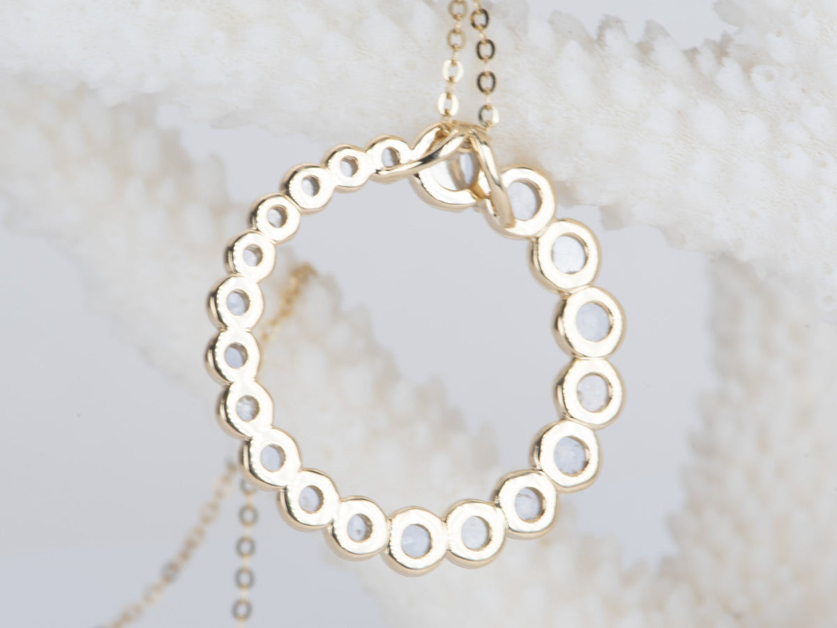 Graduated Icy Diamond Circle Pendant 14K Gold R4474 Aurora Designer