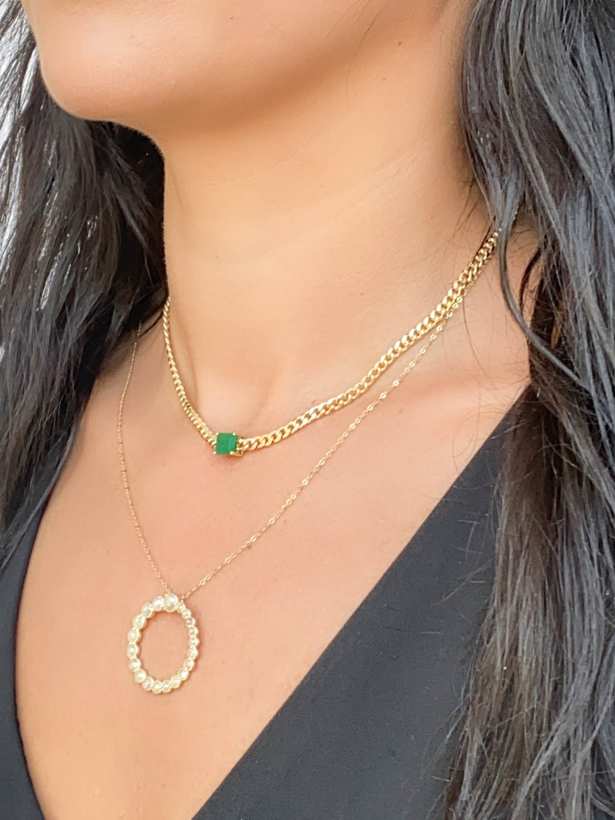 Graduated Icy Diamond Circle Pendant 14K Gold R4474 Aurora Designer