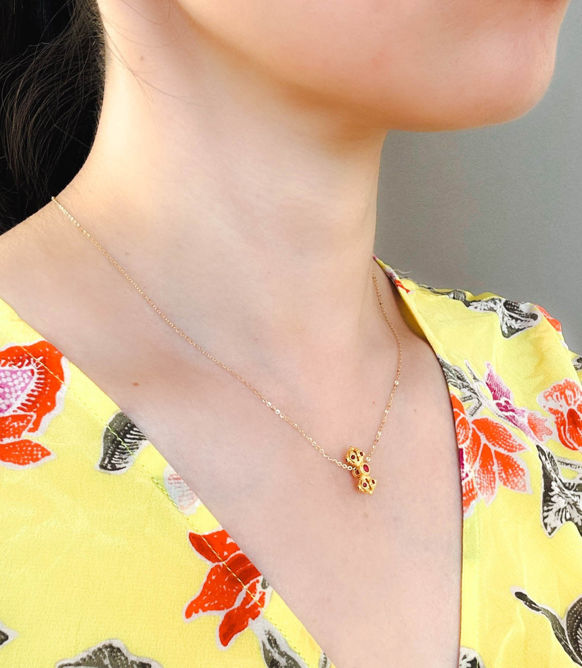 18K Gold Mini Vajra Charm Pendant with Red Ruby R4525 Aurora Designer