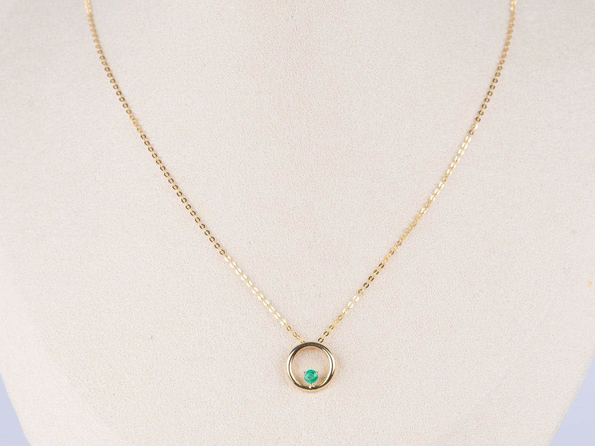 18K Gold Necklace with Emerald Circle Pendant R4535 Closeout