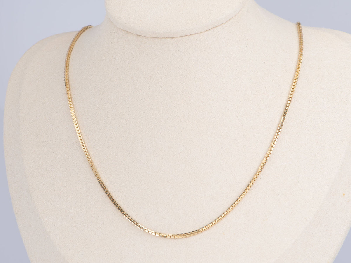 18K Gold Heavy Box Chain 19.5" Fully Adjustable Length Heavy 8.7g R4551 Aurora Designer