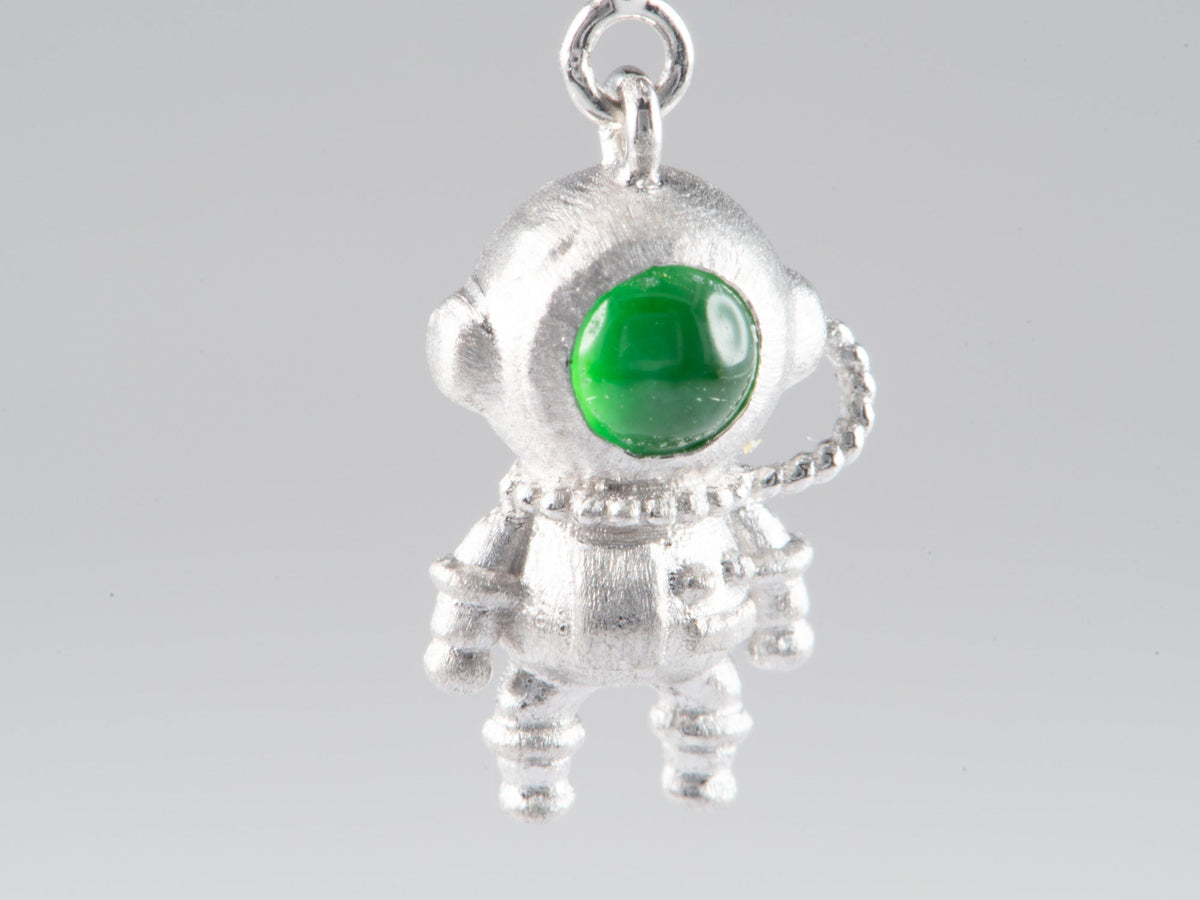 18K White Gold Astronaut Pendant Charm with Jadeite Jade Helmet R4555 Aurora Designer