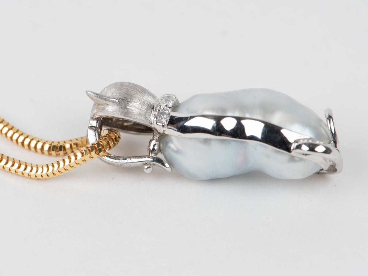 18K White Gold South Sea Keshi Pearl Cat Pendant with Diamond Accent R4604 Aurora Designer