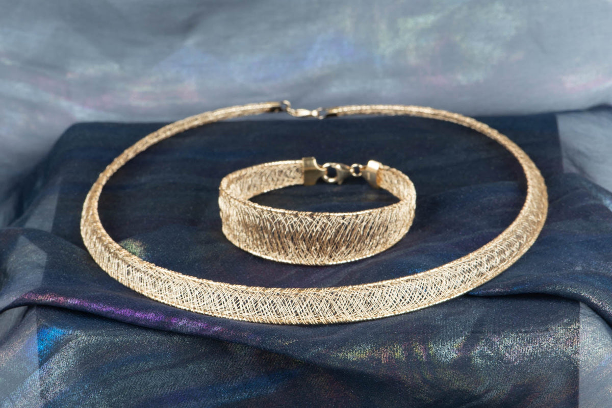 18K Gold Sparkly Thin Gold Wire Weave Choker Necklace 8.64g R4613 Aurora Designer