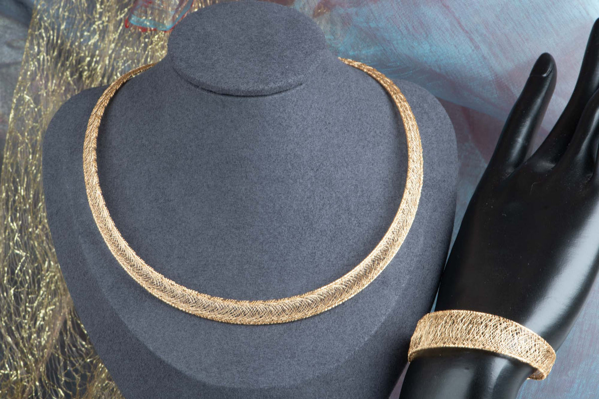 18K Gold Sparkly Thin Gold Wire Weave Choker Necklace 8.64g R4613 Aurora Designer