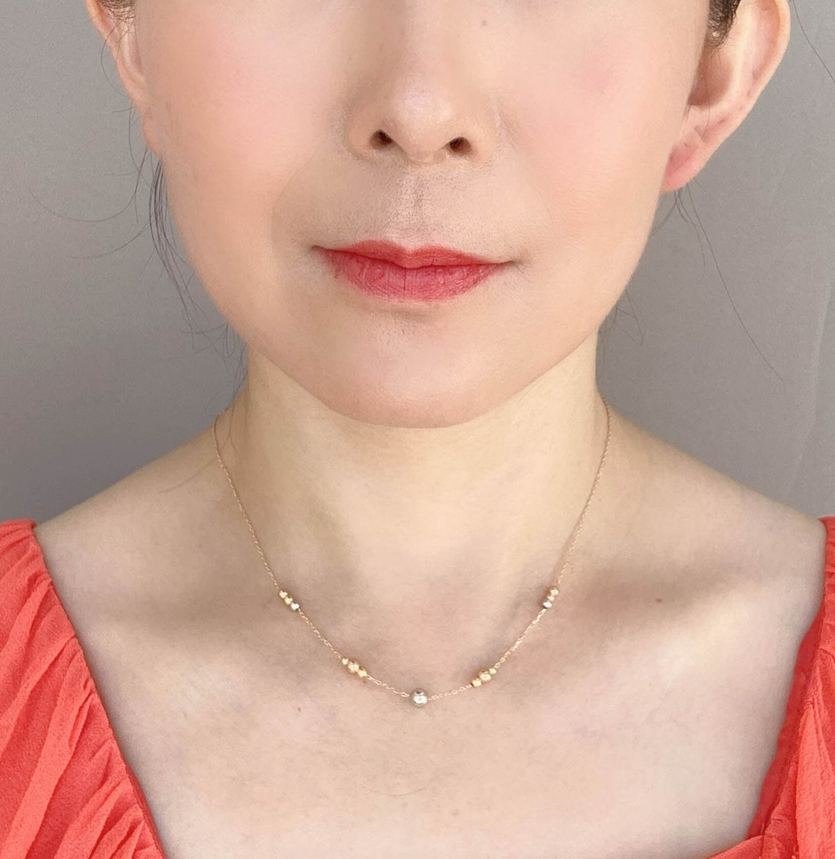 18K Gold Necklace with Tri-Color Movable Beads R4641 Aurora Designer