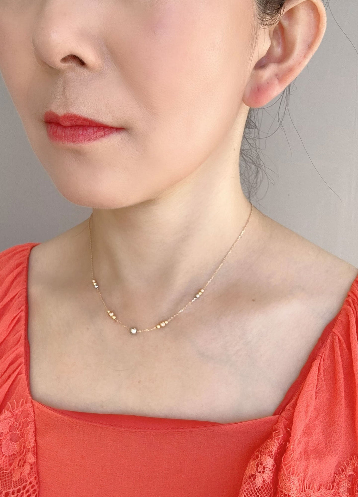 18K Gold Necklace with Tri-Color Movable Beads R4641 Aurora Designer